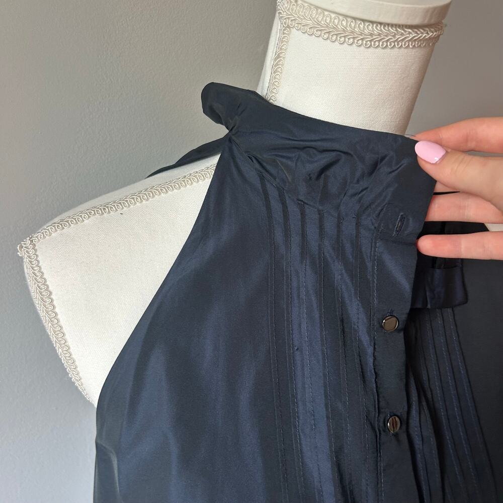 Vince Black and Blue Metallic Peplum Office Career Wear Blouse Size 8 - Picture 7 of 8